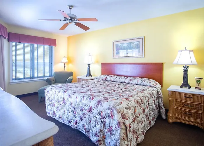 Getaways At Soundside Holiday Beach Resort